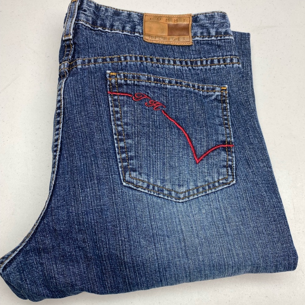 Tommy Hilfiger 31